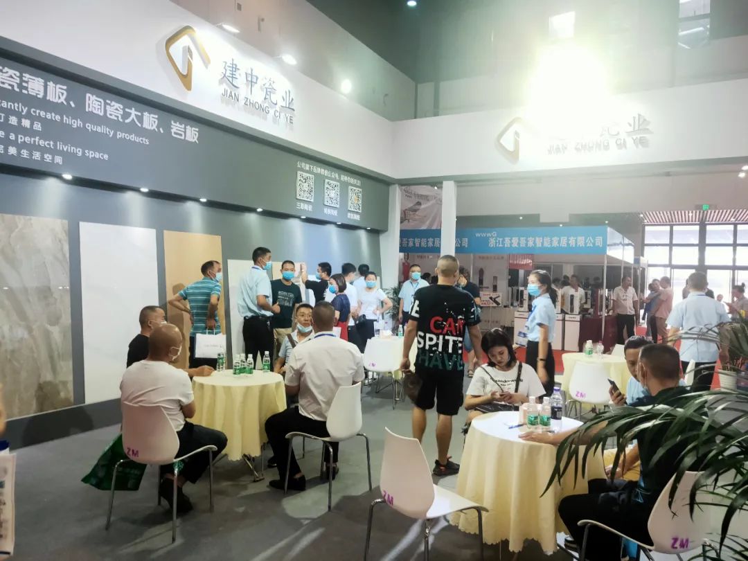 高定風(fēng)口下，巖板是否會成為瓷磚行業(yè)進(jìn)軍定制家居產(chǎn)業(yè)的“殺手锏”？(圖6)